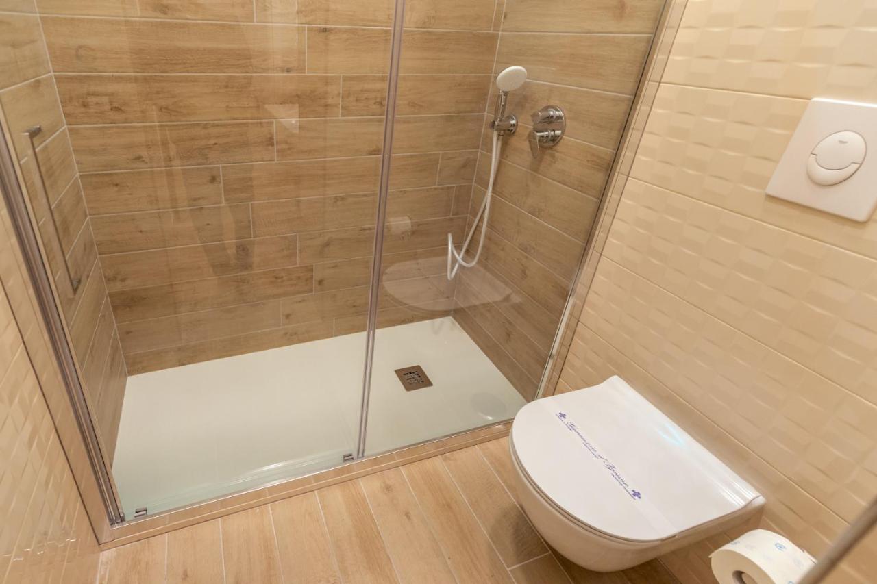 Toledo Rose Hotell Napoli Eksteriør bilde